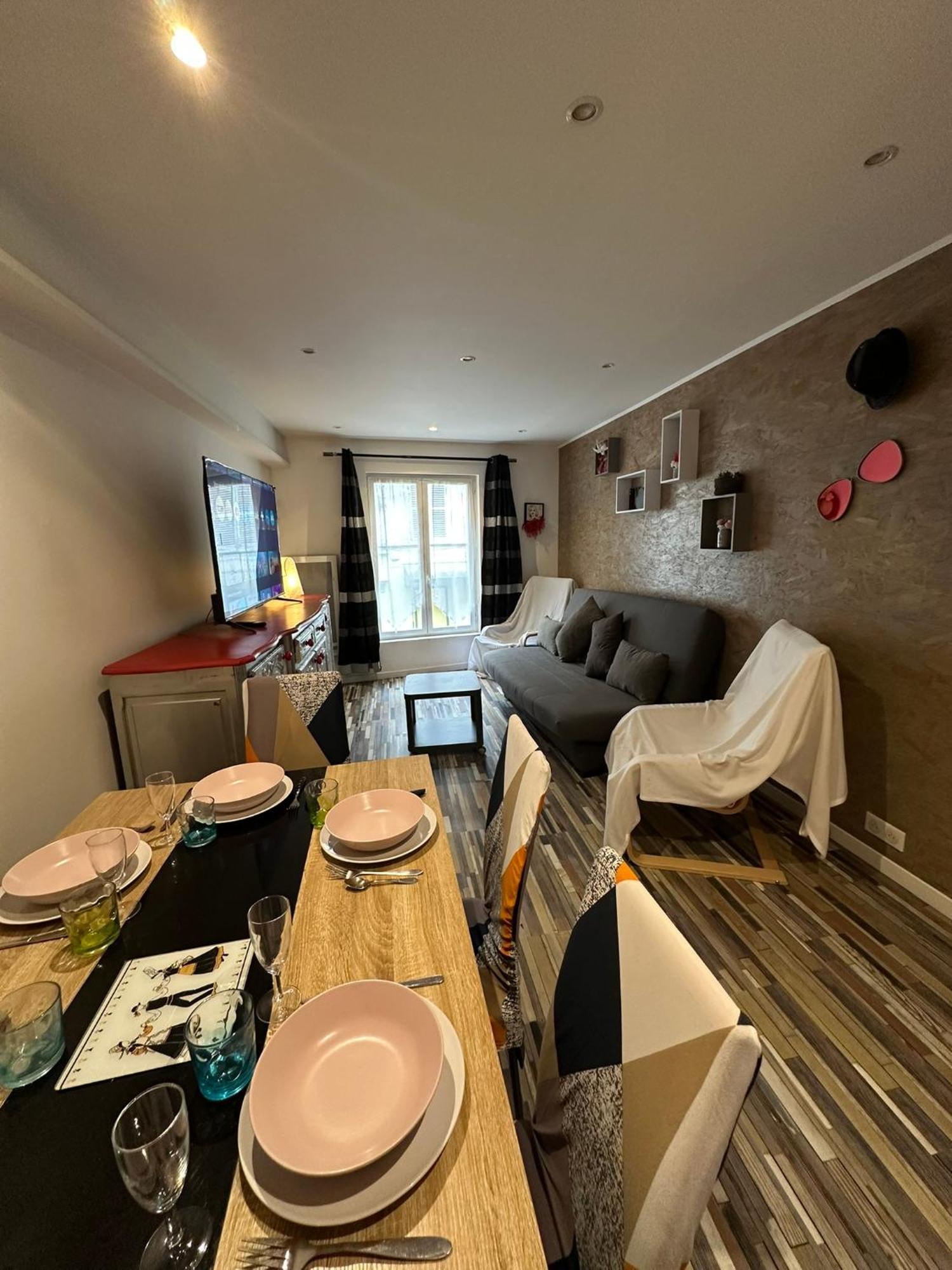 Loc'Apparts Beaumont-sur-Oise Exterior foto